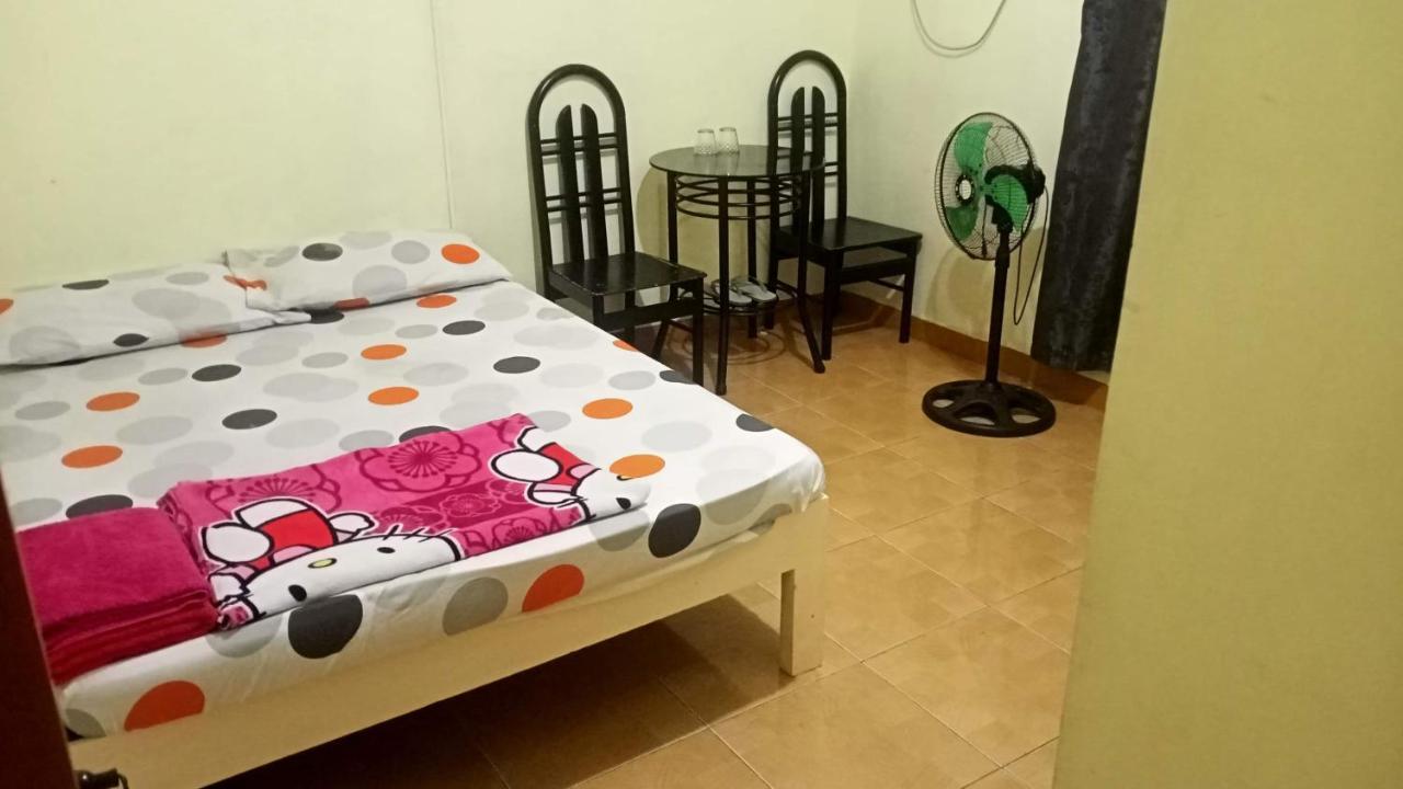 Belen Favila Transient Rooms Near Airport Terminal 3 Manilla Buitenkant foto